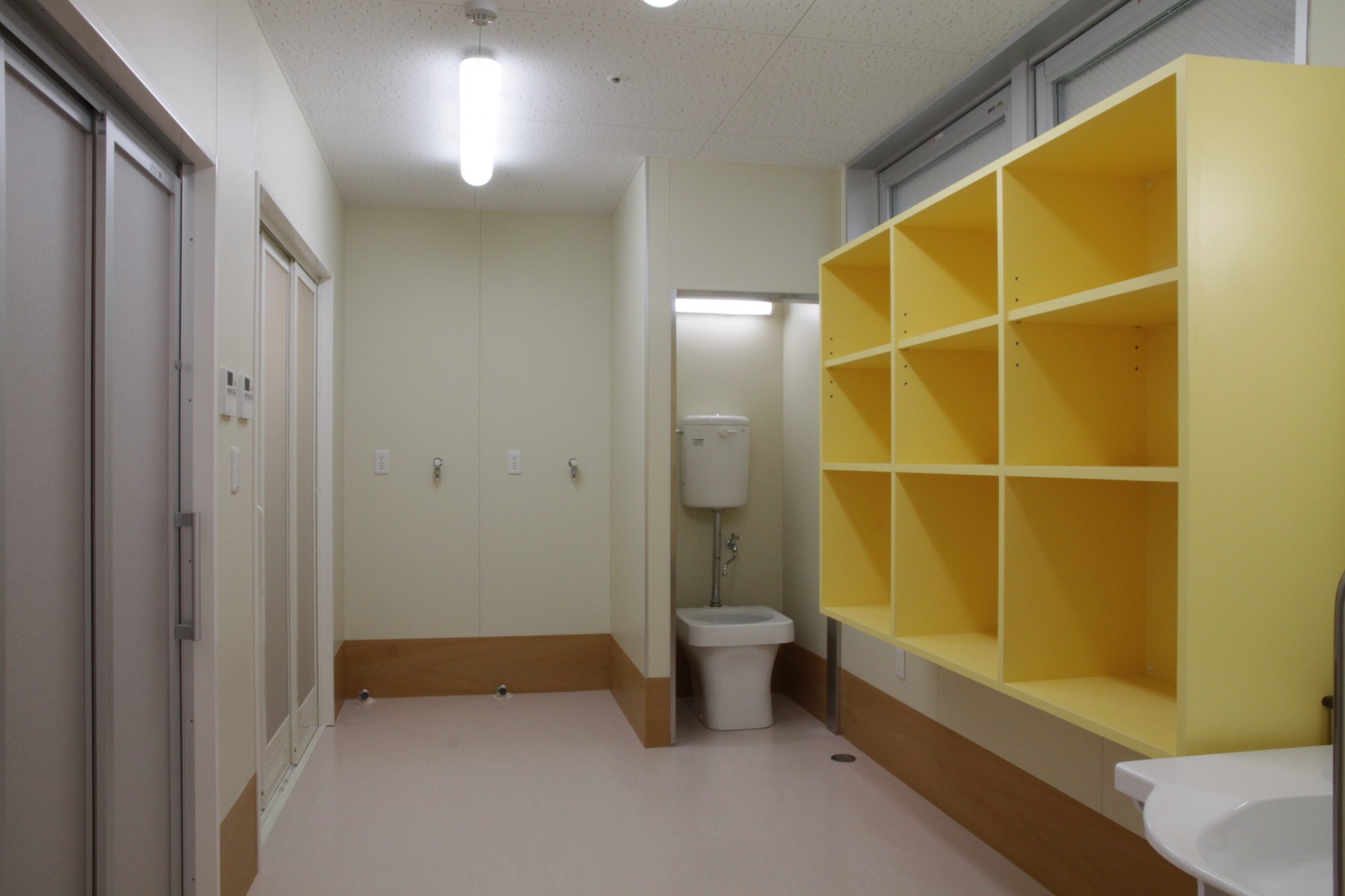 037-２Ｆ-洗濯室・脱衣室