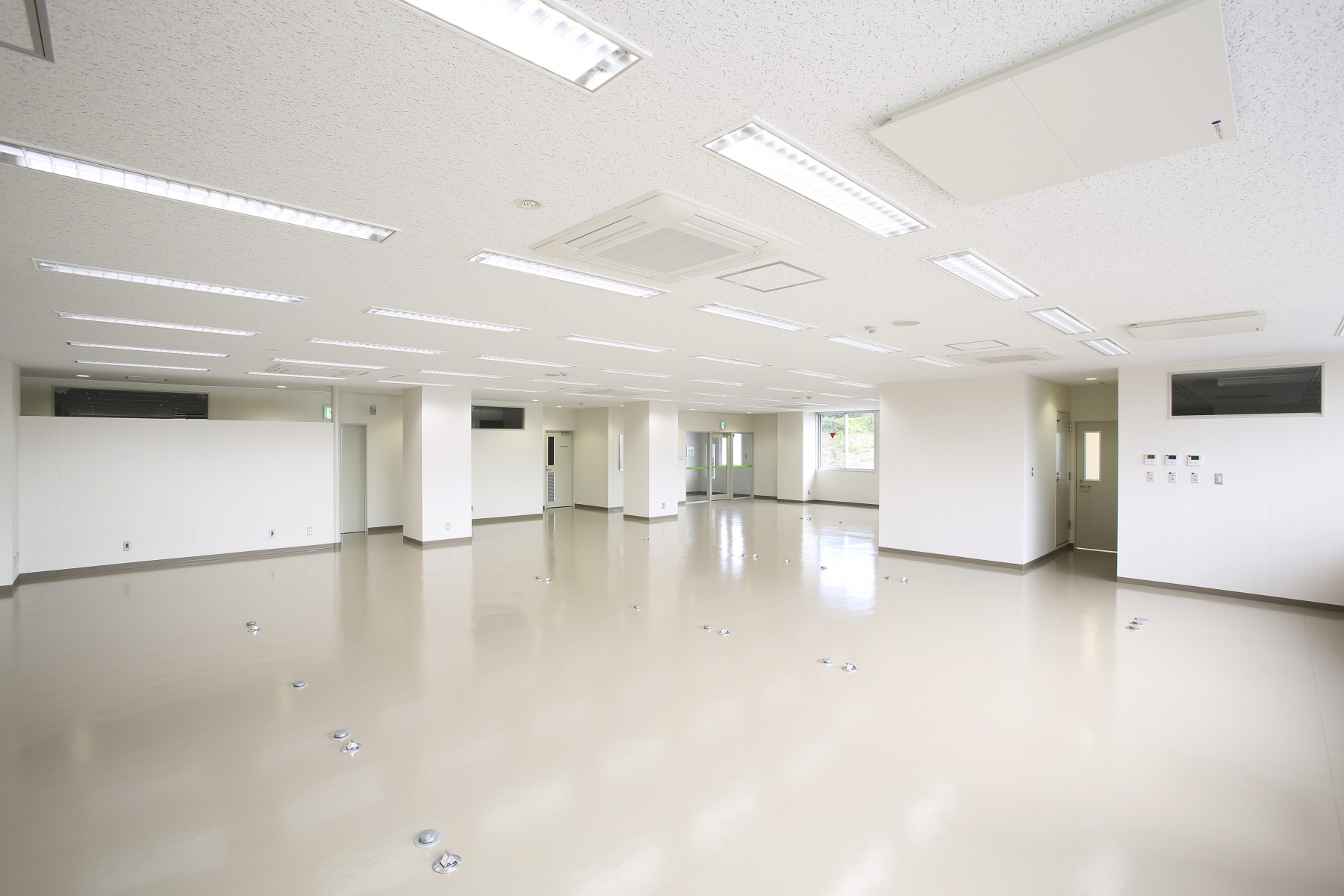 No.33.4階事務室3