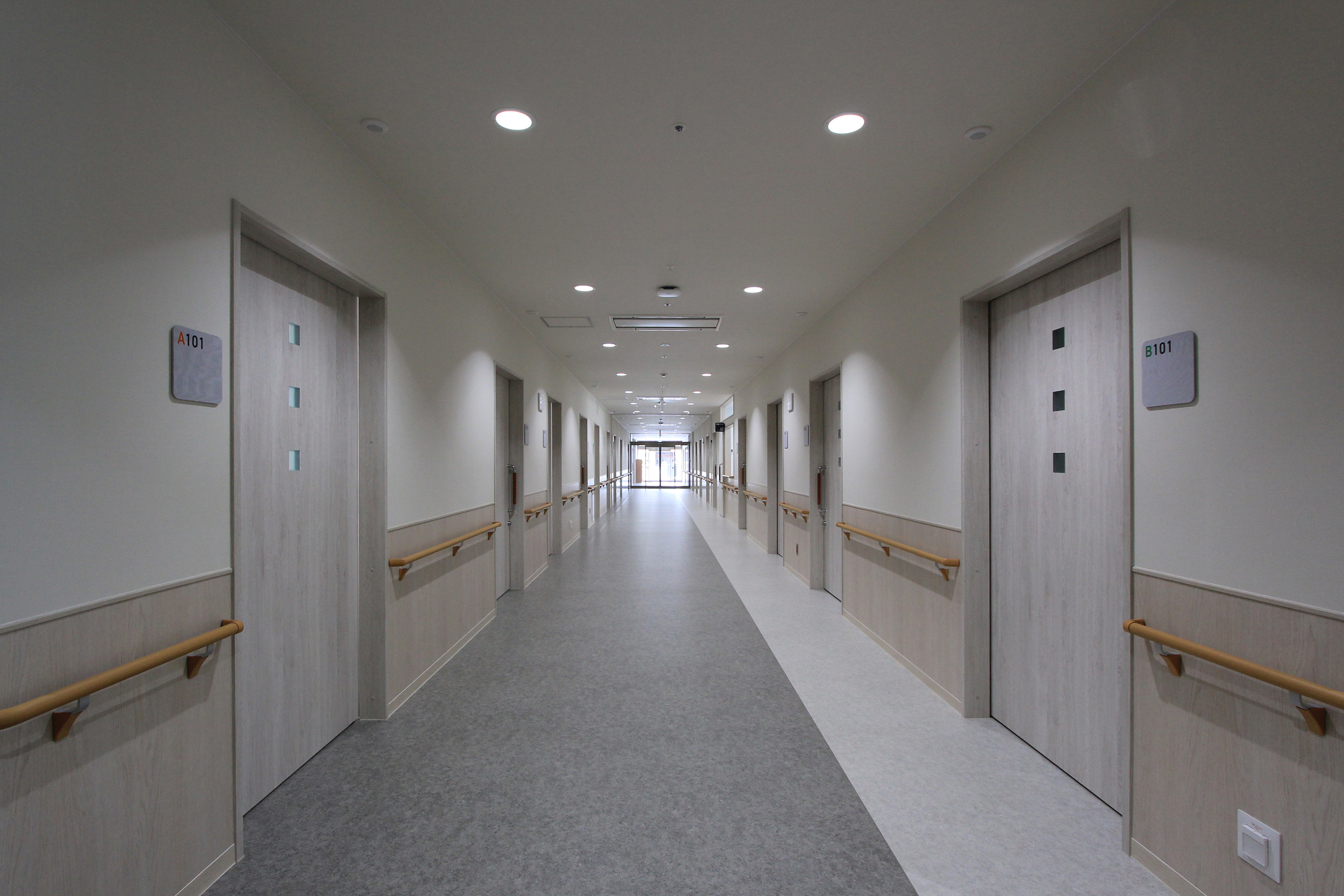 034_1F_共用_廊下_東_IMG_6884