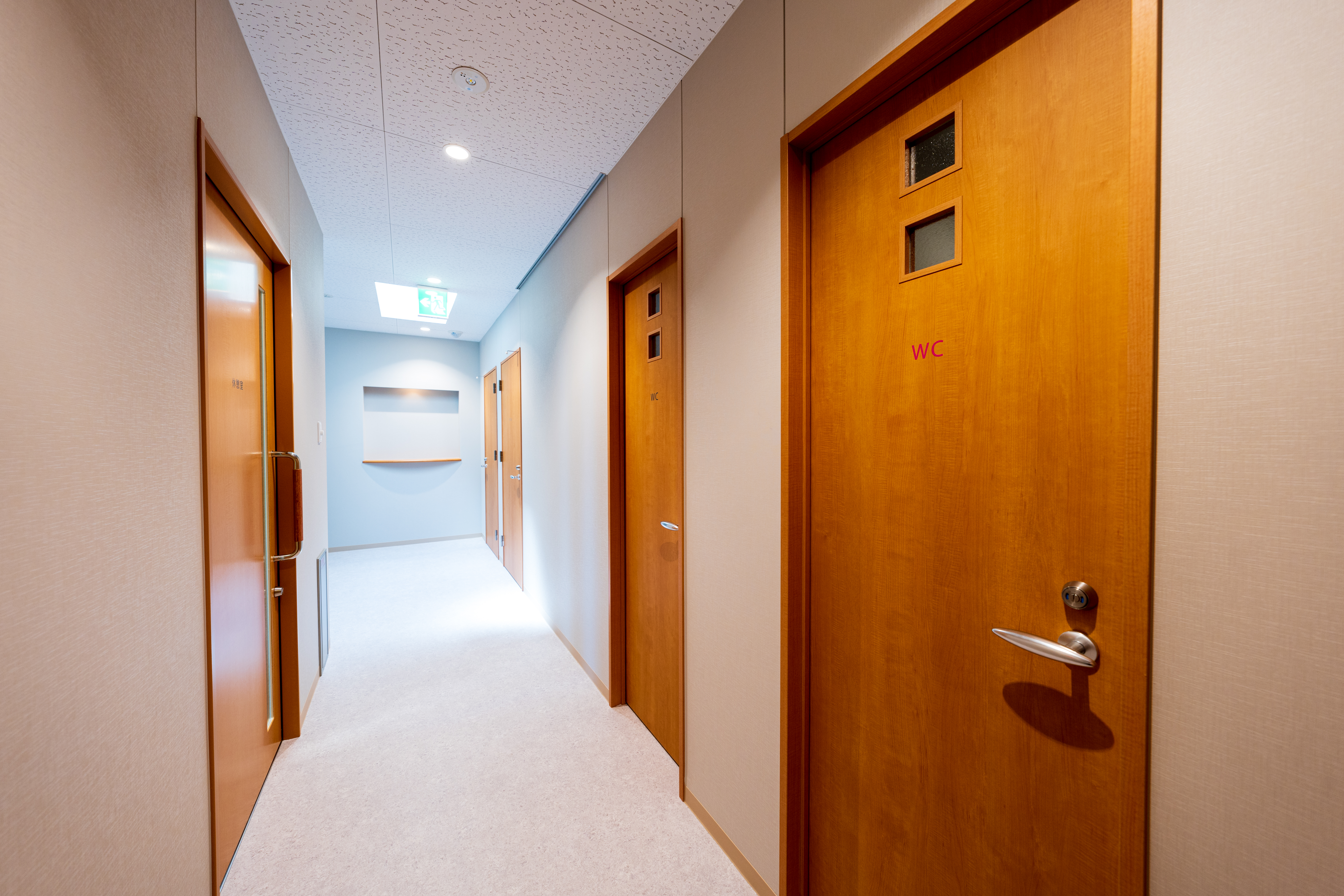 2階_廊下-収納-WC_A7409039-exp